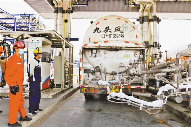 重庆紧急驰援湖北LNG天然气，助力复工复产能源保障